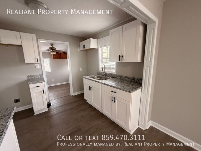 Photo - 400 Broadway-