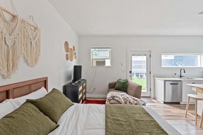 Photo - 5764 NE Garfield Ave.