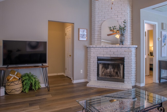 Photo - 3276 Eastwood Dr