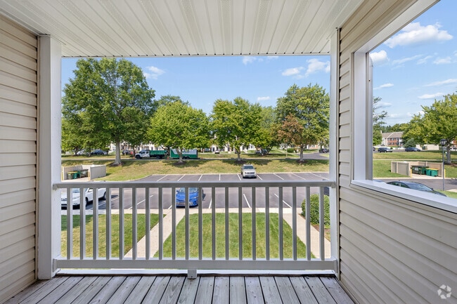 The Cambridge - 2BR, 1BA - 1,000SF - Balcony