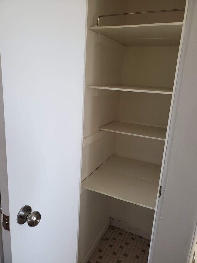 Photo - 45425 Platt St