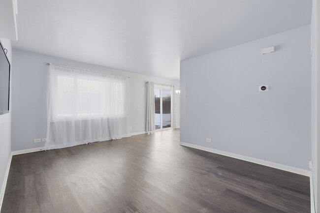 Photo - 269 Alpine Dr E