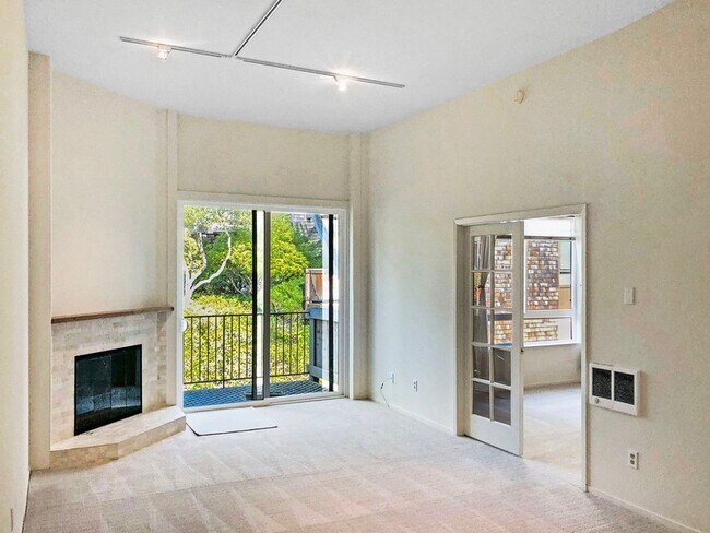 Photo - 532 Seaver Dr