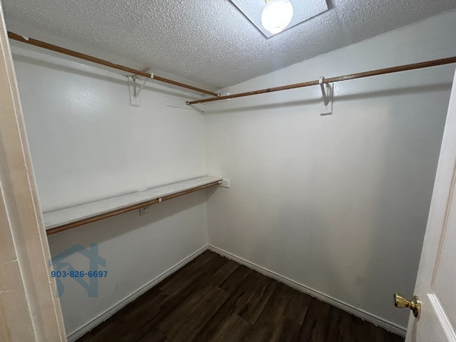 Photo - 605 W Taylor St