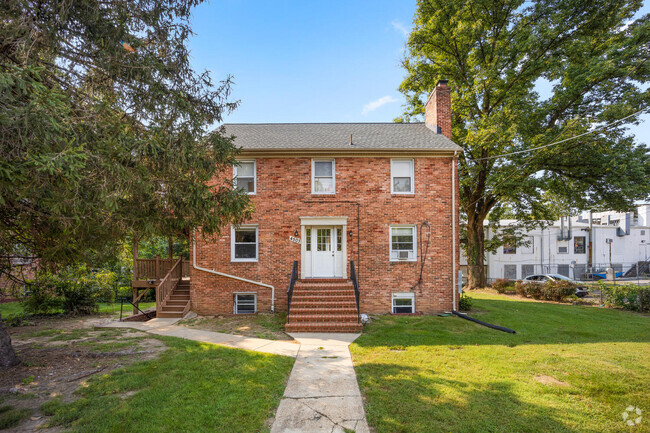 Building Photo - 4503 Guilford Rd Unit House