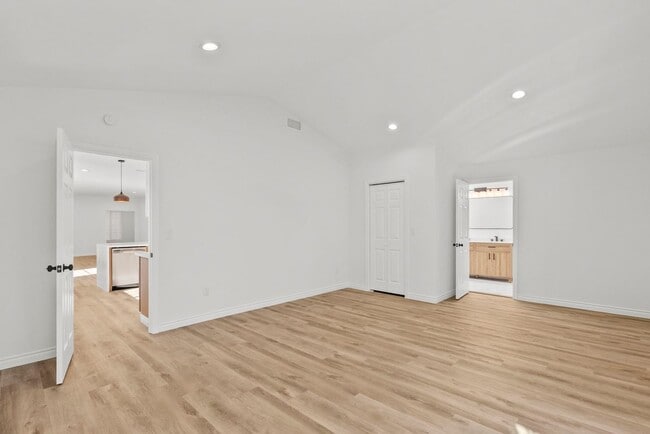 Photo - 3666 2nd Ave