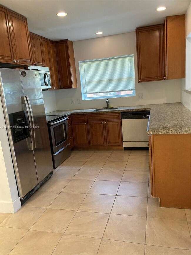 6305 SW 58th Ave House House Rental in Miami, FL