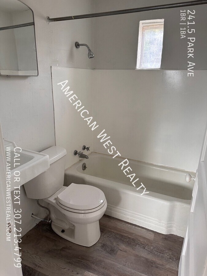 Photo - 241.5 Park Ave