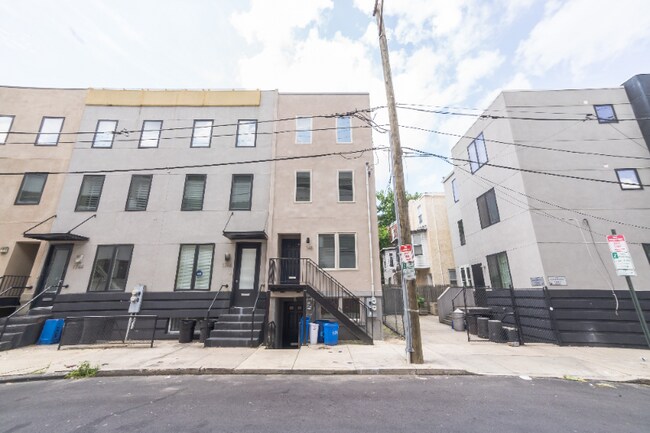 Photo - 1748 N Sydenham St Unit A