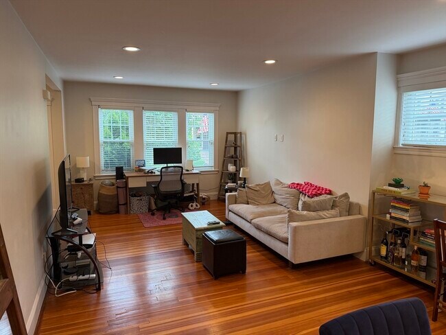 Photo - 28-30-30 Chestnut St Unit 28