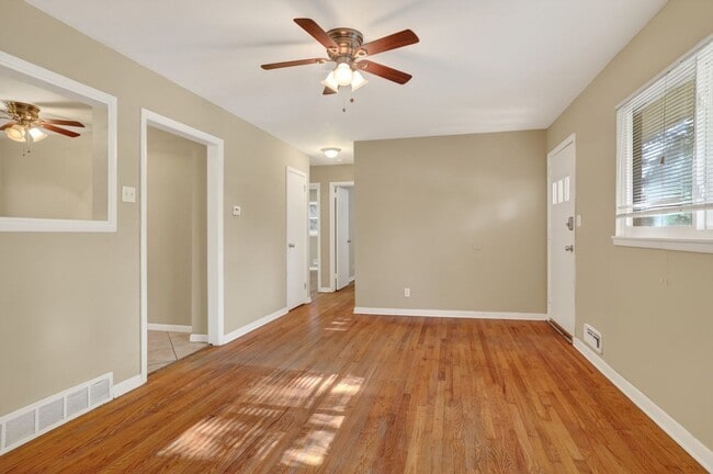 Photo - Unbeatable Prairie Village Location - 3BR/1BA Home, Fully Fenced Yard, Laundry Hook Ups, Attached...