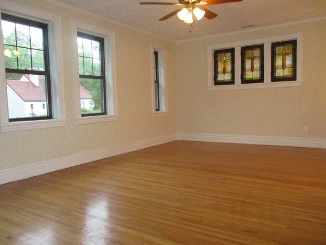 Photo - 1079 Terrace Dr