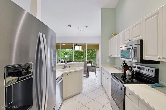 5630 Sherborn Dr Unidad 202