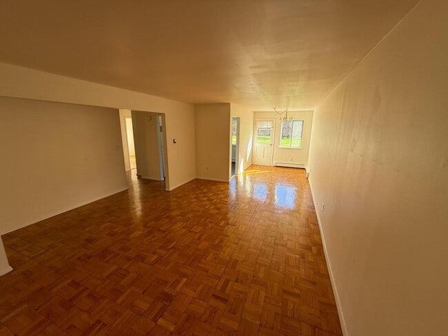 Building Photo - 37 Rome Ave