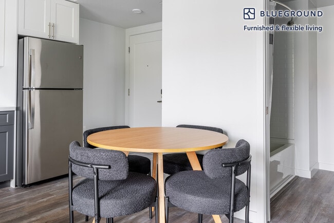 Photo - 2077 Haste St Unidad FL3-ID1824