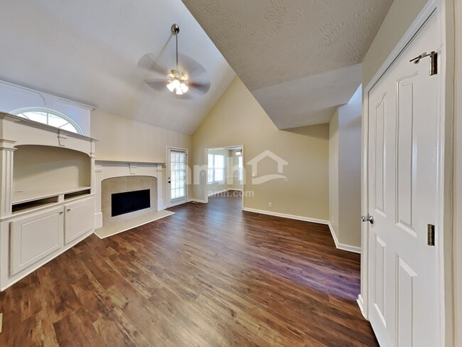 Photo - 2519 Claymore Run