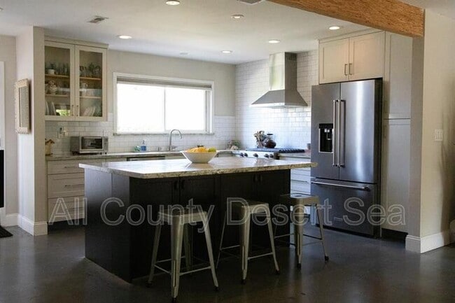 Photo - 8121 Foxhall Dr