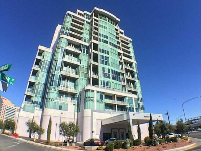 Building Photo - 360 E Desert Inn Rd Unit 403