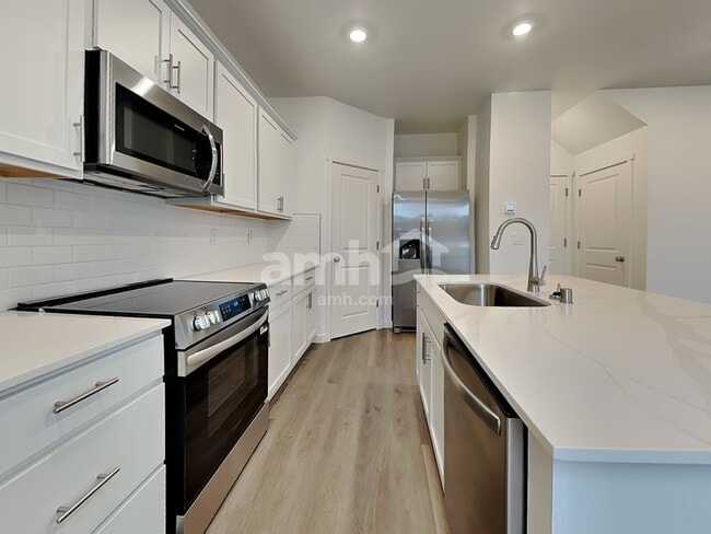 Photo - 5304 Turnstone St SE