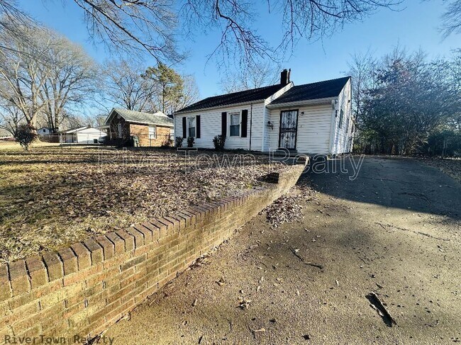 Photo - 1706 Combs St