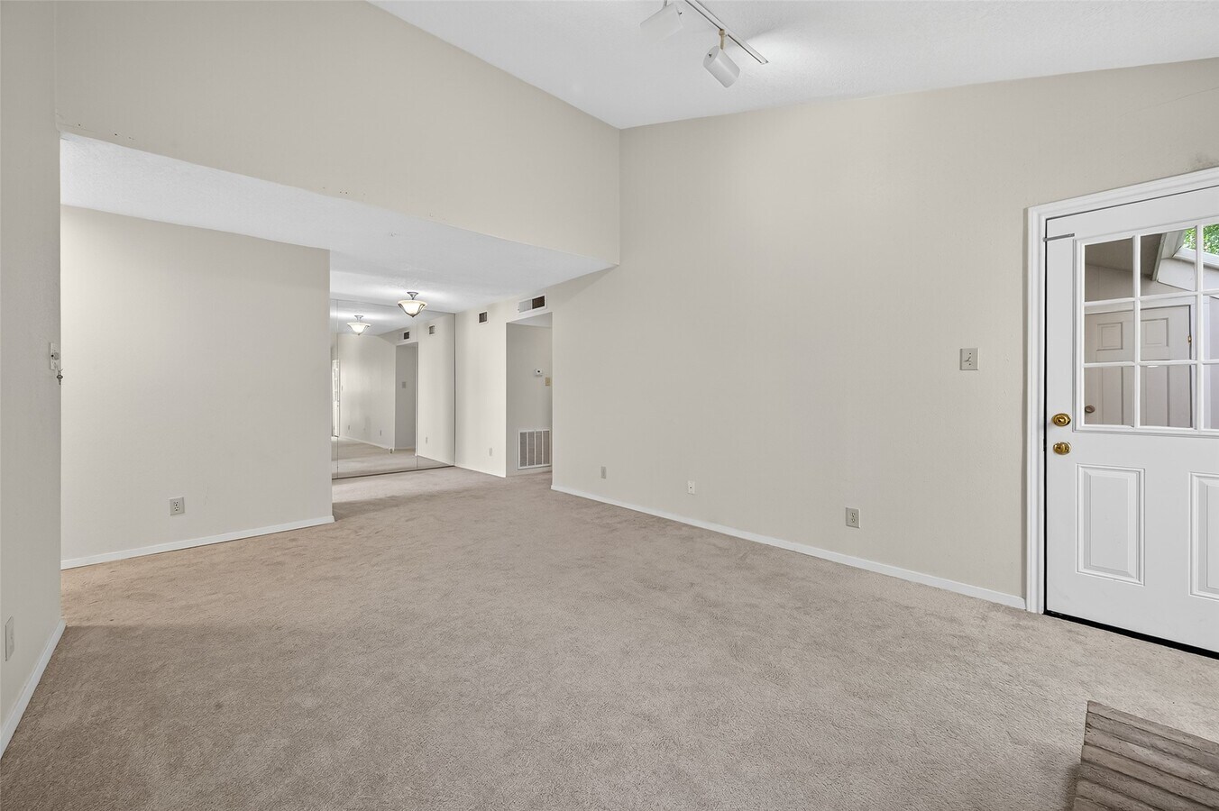 Photo - 7900 N Stadium Dr Unit 102