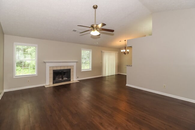 Photo - 5009 River Rock Way