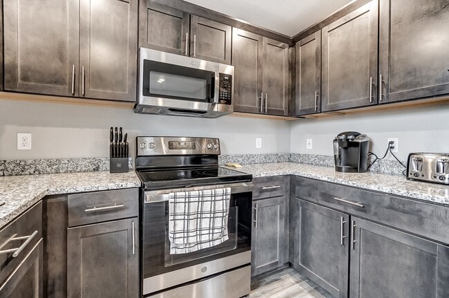 2 Story 2 Bedroom - Ledgestone Townhomes