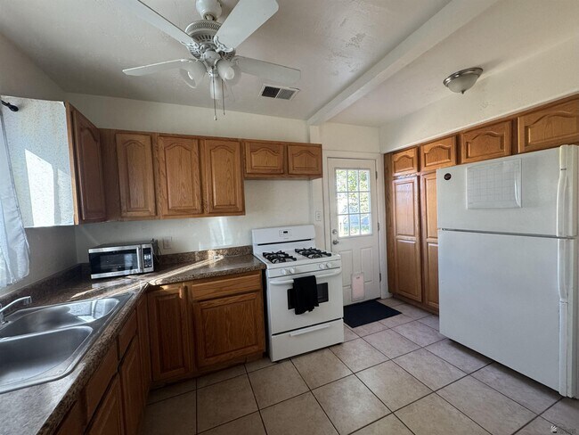 Photo - 1710 S 11th Ave