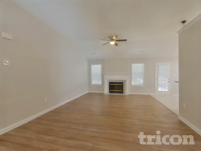 Photo - 5212 Haybridge Rd