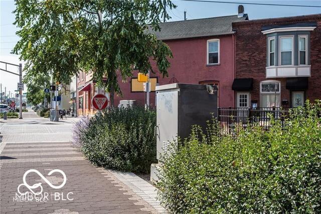 Photo - 707 Stevens St