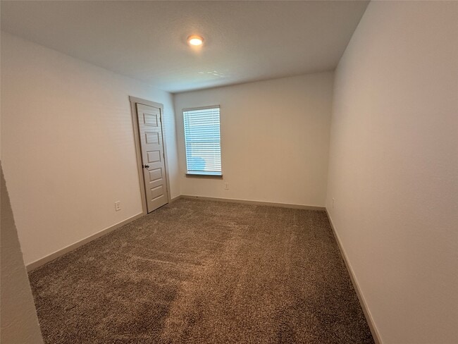 Photo - 59 Spring Ln