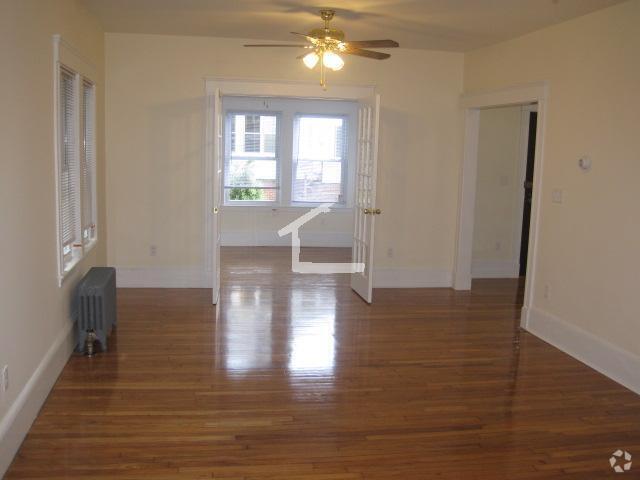 Building Photo - 35 Dickinson Rd Unit 1 Rental