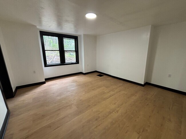 Photo - Beautiful 3 Bedroom, 2 Bathroom Home with Private Drive and Large Yard!