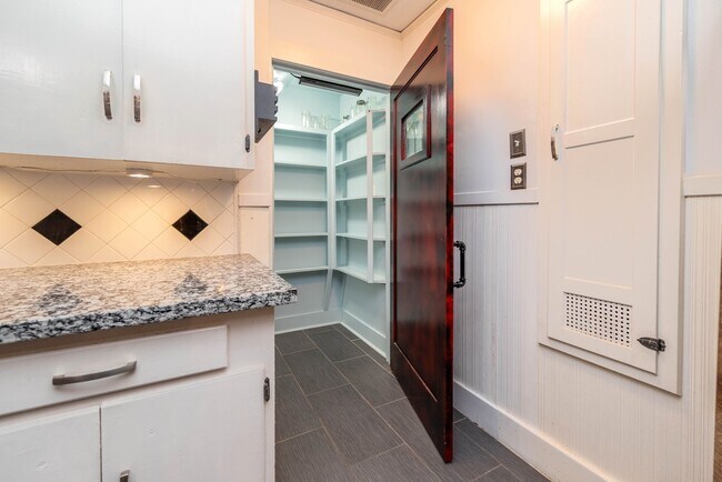 Photo - 4301 Avenue O