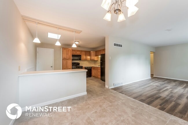 Photo - 301 Imperial Dr