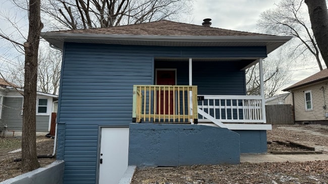 Photo - 907 S Cedar Ave