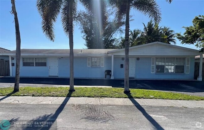Building Photo - 2021 NW 64th Ave Unit A Rental