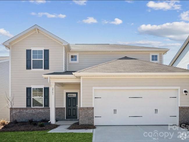Building Photo - Stunning 5-Bed, 3-Bath Home in Desirable B...