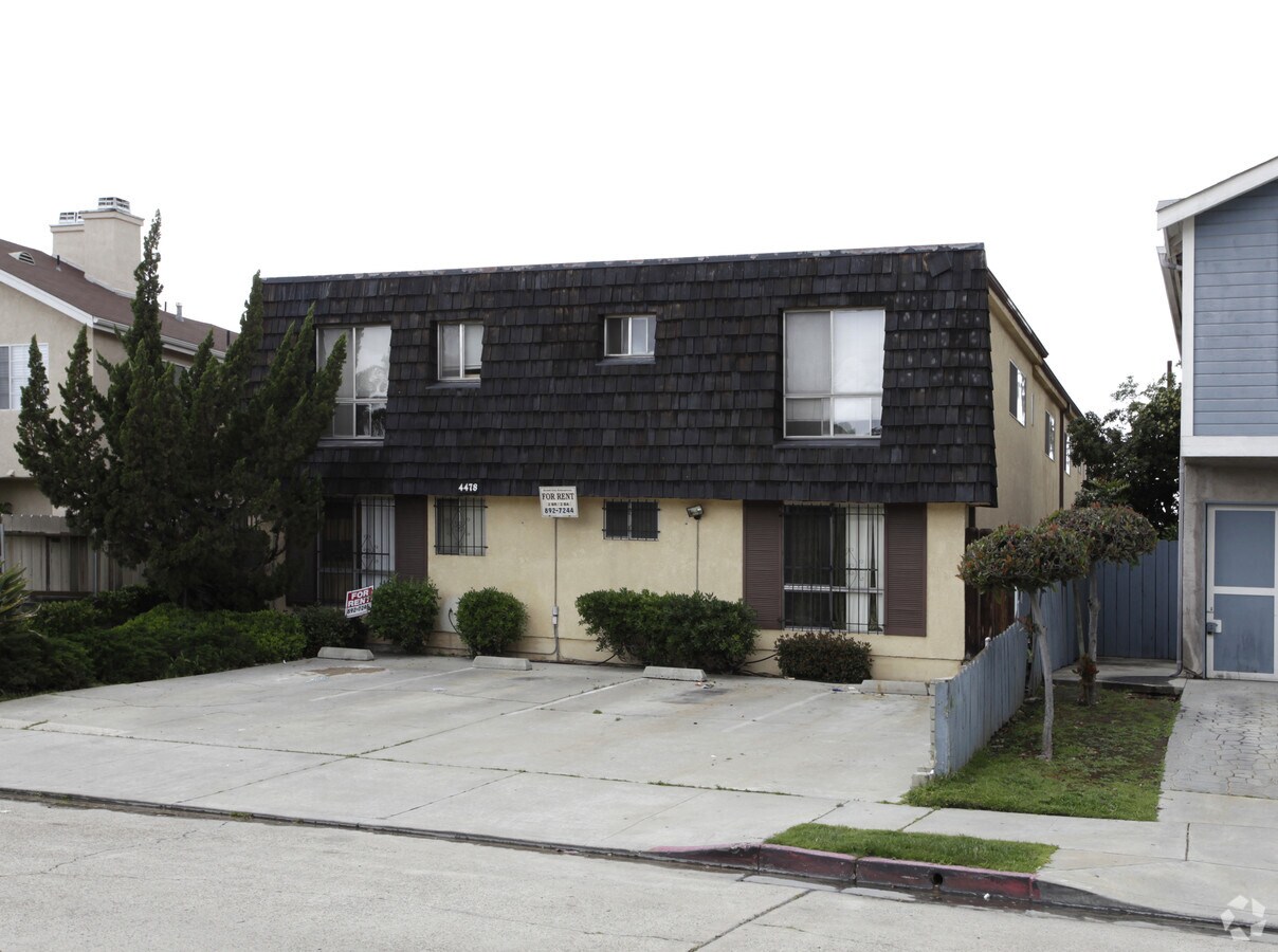 Photo - 4478 N 48th St Apartments