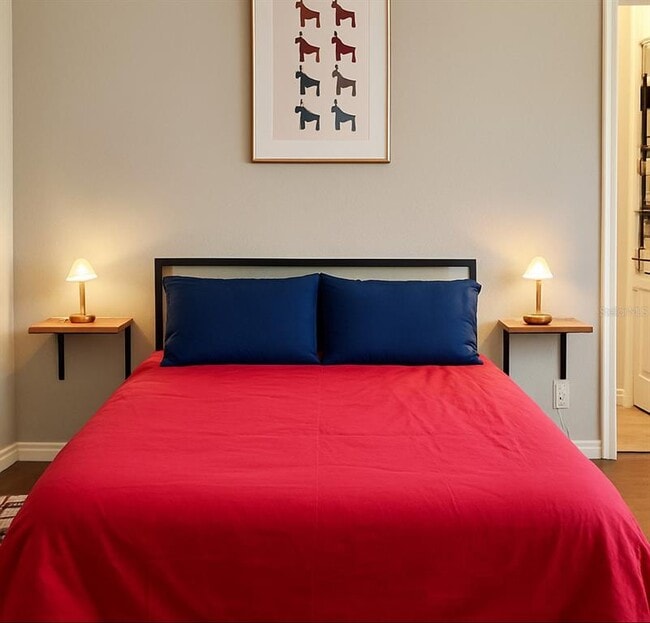 Building Photo - 860 N Orange Ave Unit 464