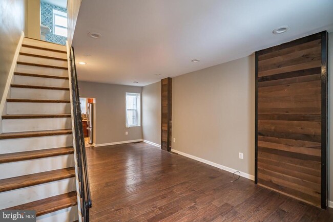 Photo - 2303 E Cabot St Townhome