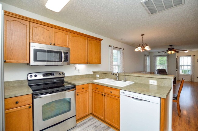 Photo - 3219 Cottage Rose Ln