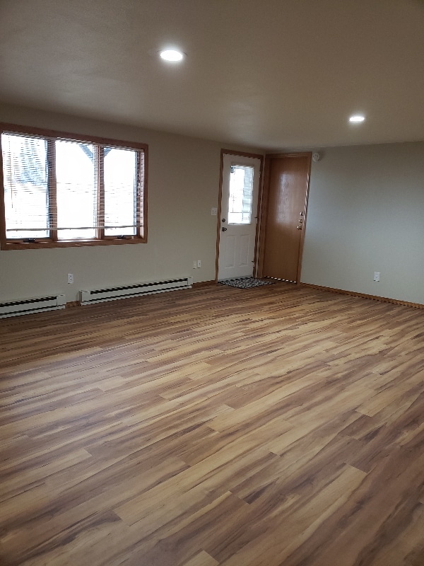 Photo - 107 Orchard Park Ln