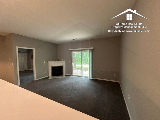 Photo - 999 Boulder Ct