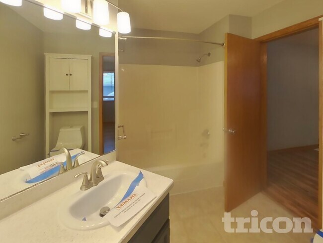 Photo - 1214 Widgeon Way