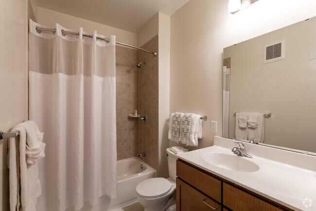 Studio - 360 SF - Courthouse - Gilliam Place