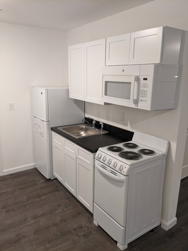 Building Photo - 10 Spithead Rd