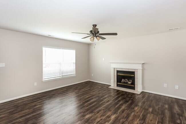 Photo - 3620 Luton Ct