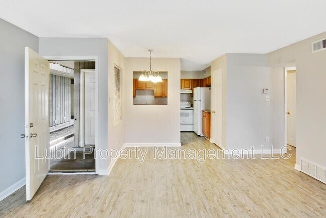 Photo - 393 Rocky Chute Rd Unit Apt 5