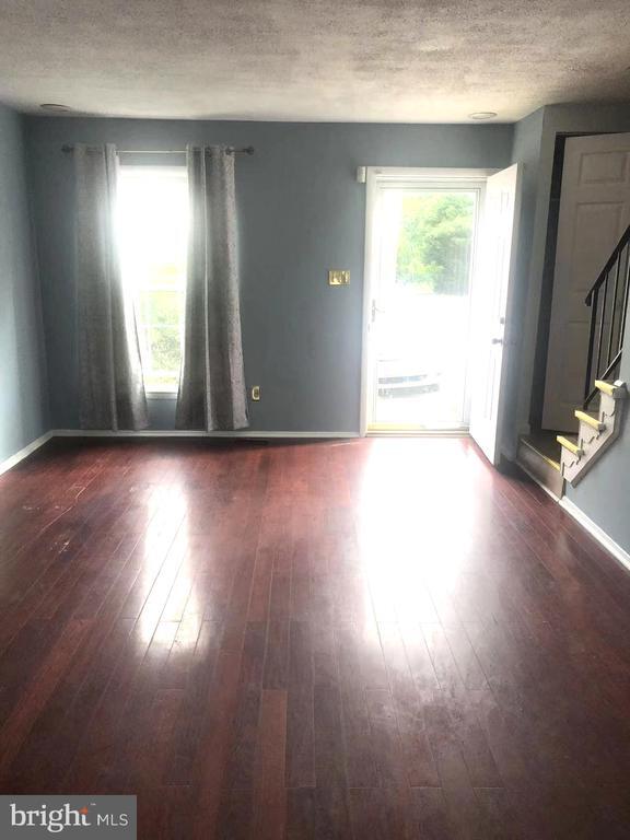 Photo - 54 Lerner Ct